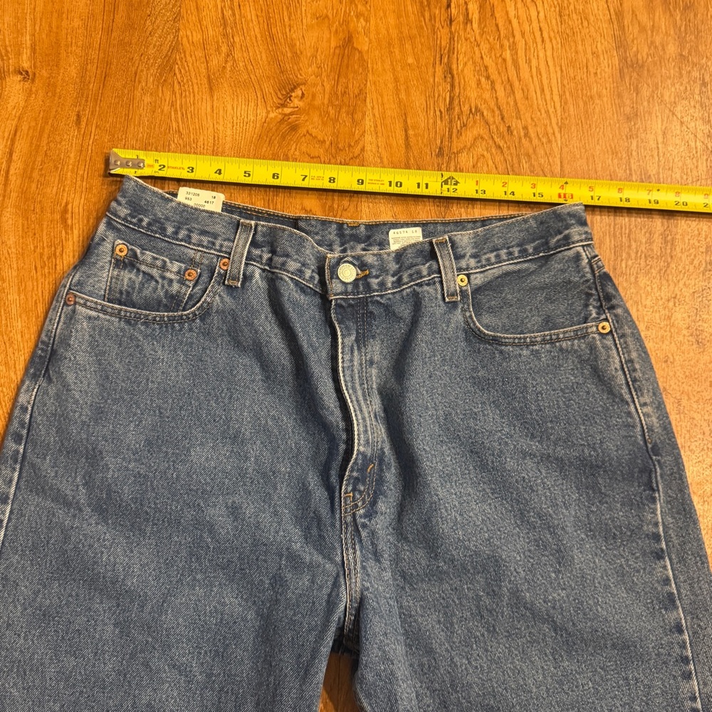 New Vintage Levis 560 Jeans Womens 16 Short Blue Loose Fit Denim Made In USA - Picture 6 of 8